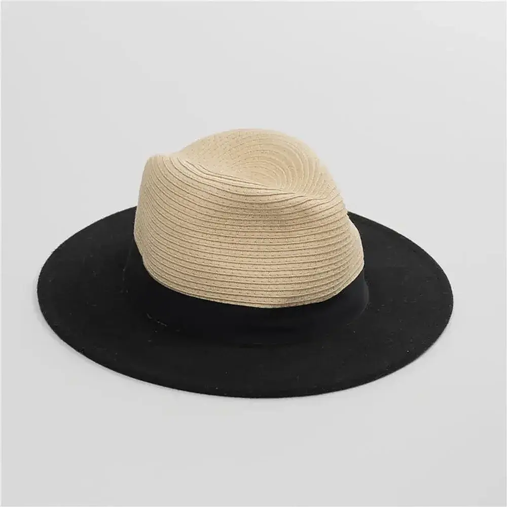 Two-tone Panama-style beach straw hat with a black brim